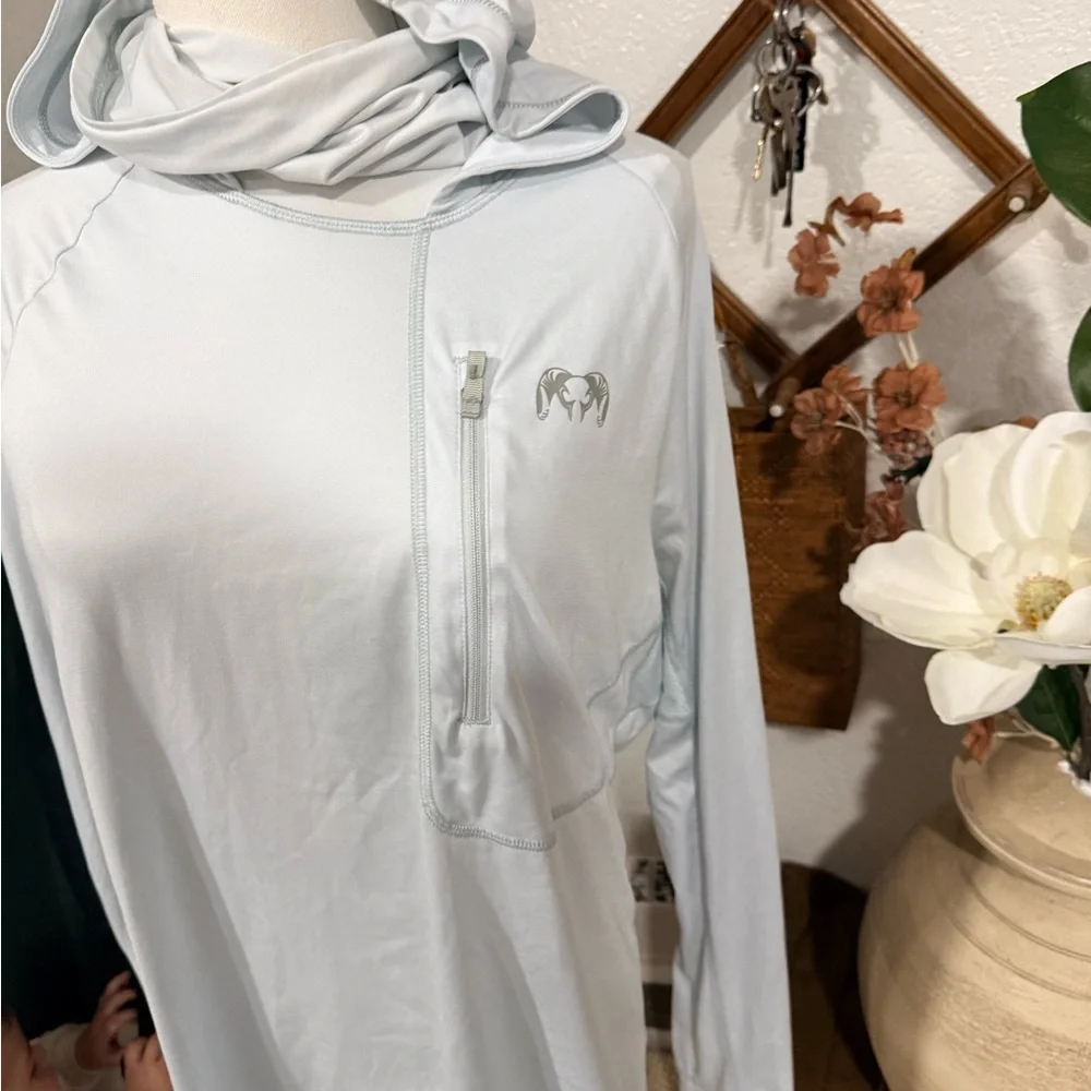 KUIU Light Gray Hooded Top - Picture 2 of 6